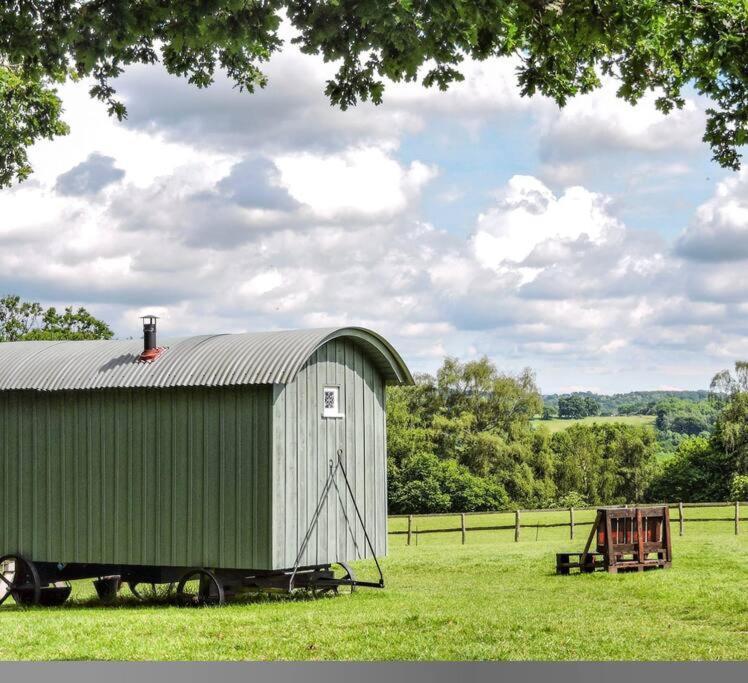 Skylark Shepherds Hut Royal Tunbridge Wells Luaran gambar